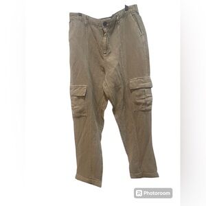 NICOLE MILLER New York size XL  Linen Blend Cargo Pants.  EUC no flaws